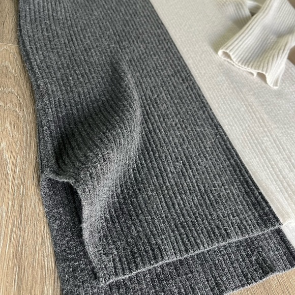 A&F Women’s Color Splice V-Neck Sweater - NWOT - Picture 4 of 10